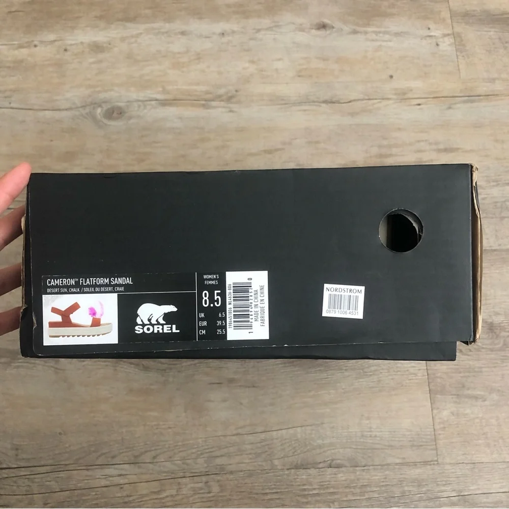 SOREL Cameron Flatform Sandal- 8.5 - Picture 3 of 14